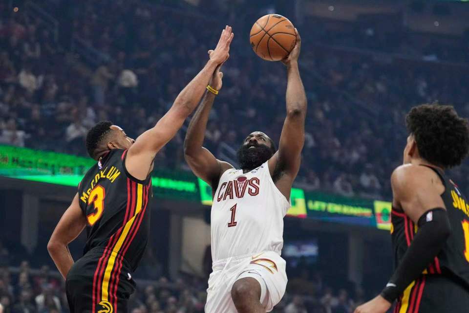 yl7703永利-哈登复出21+5+4骑士险胜老鹰 米切尔31+7里程碑莫布利22+19